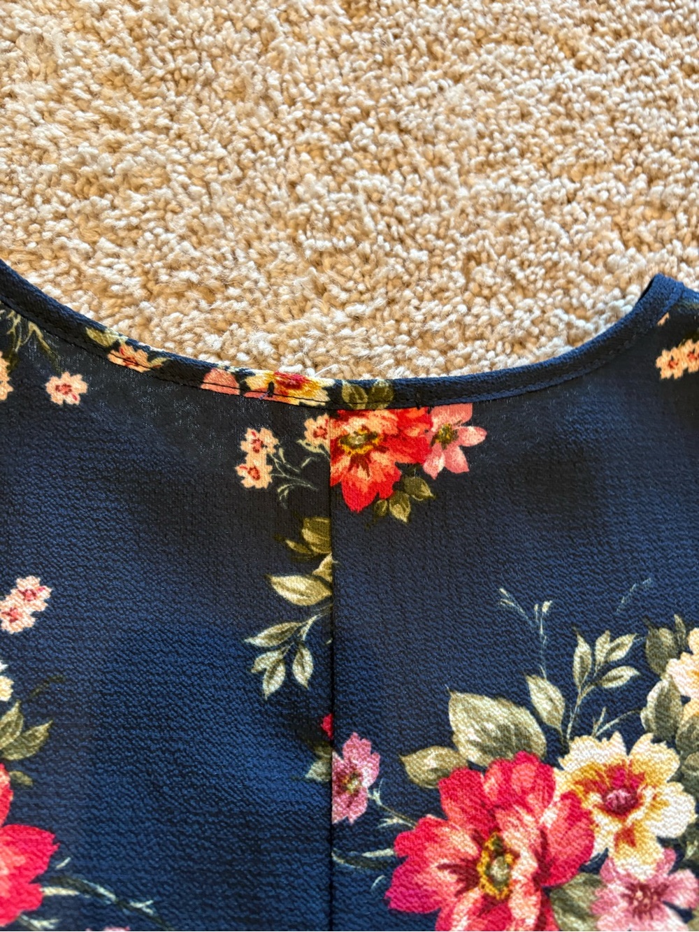 Floral Ruffle Sleeve Top - Picture 8 of 9